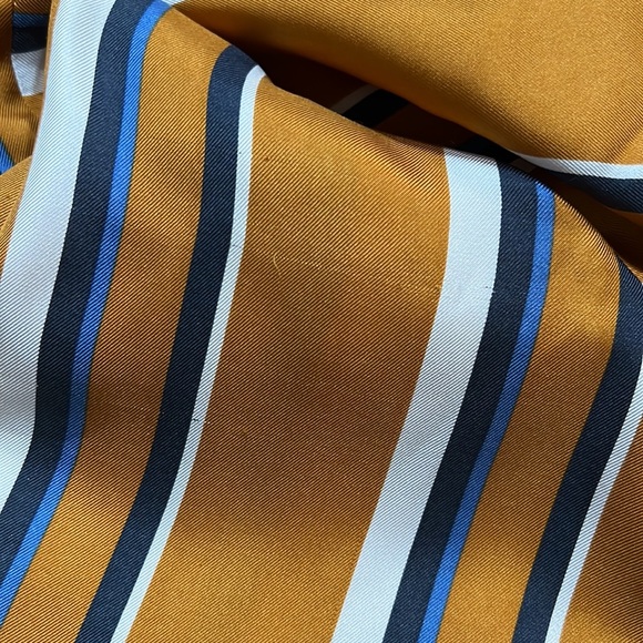 Lafayette 148 New York 100% silk blouse women’s sz S, as is - Picture 10 of 12